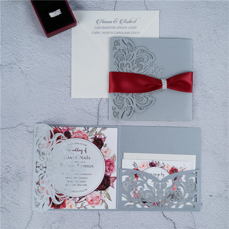 Ava Pocketfold