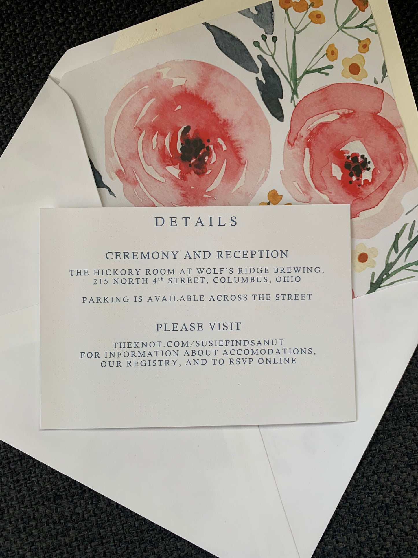 Savana Invitation Suite